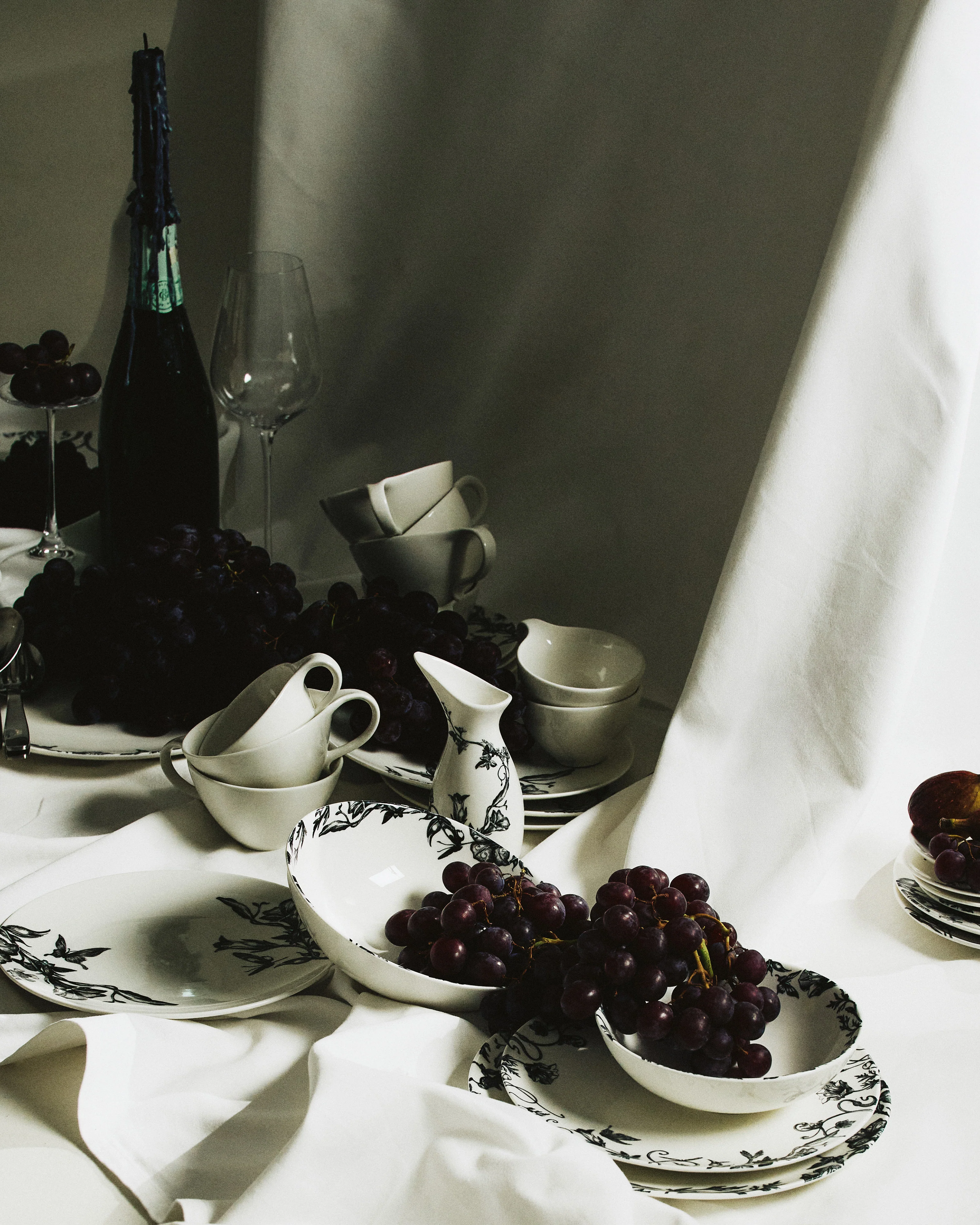 Breakfast plate floral fantasy white - black Unity - Image 2