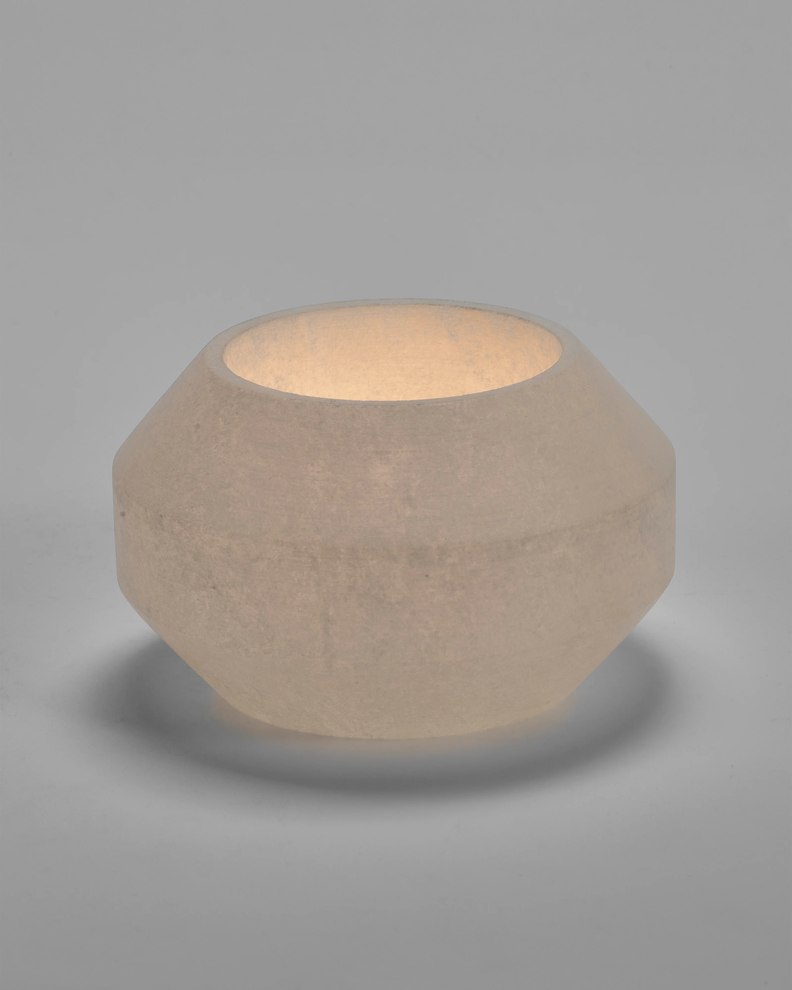 Tealight holder L white alabaster - Image 3