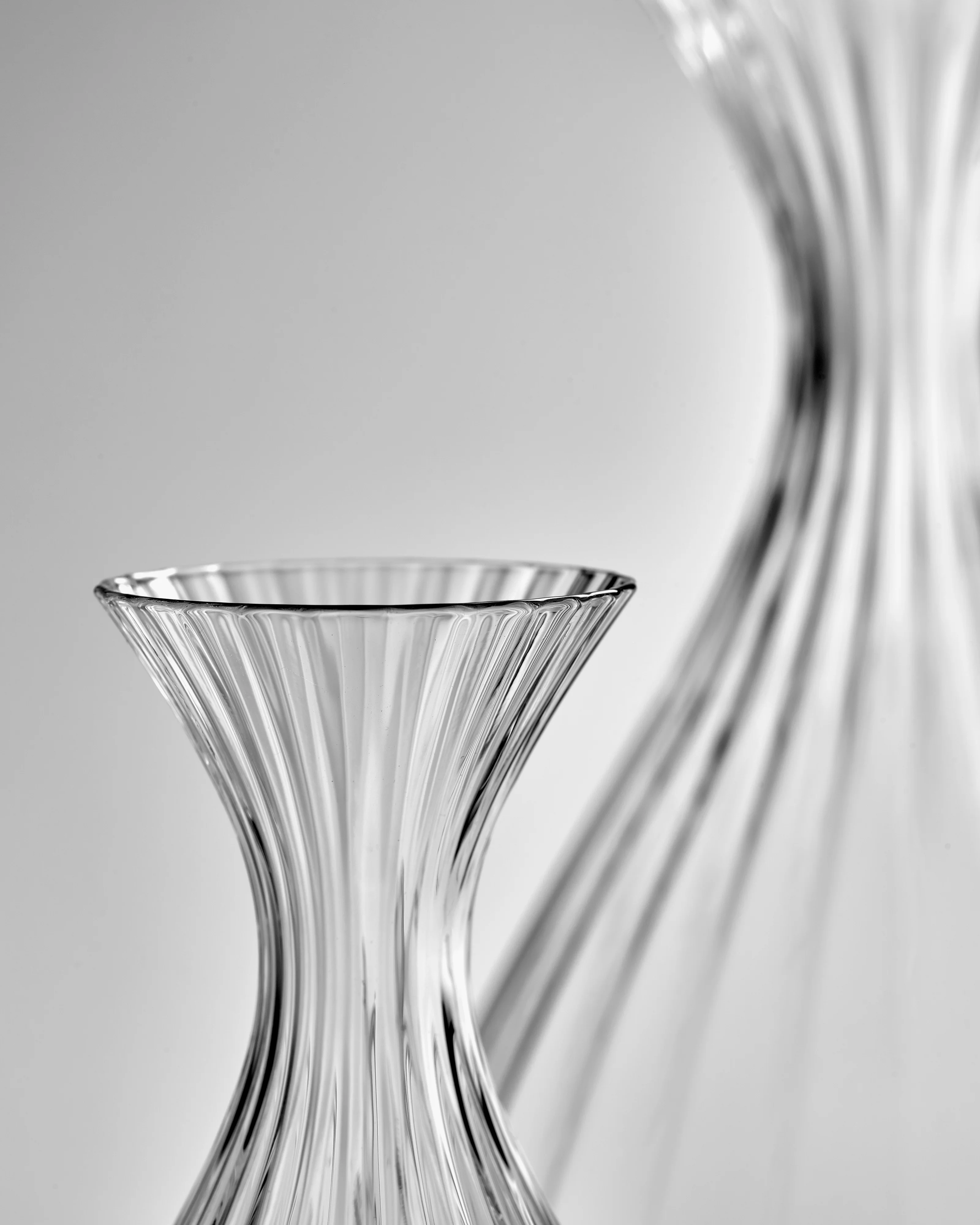Carafe M transparent ribbed Inku - Image 2