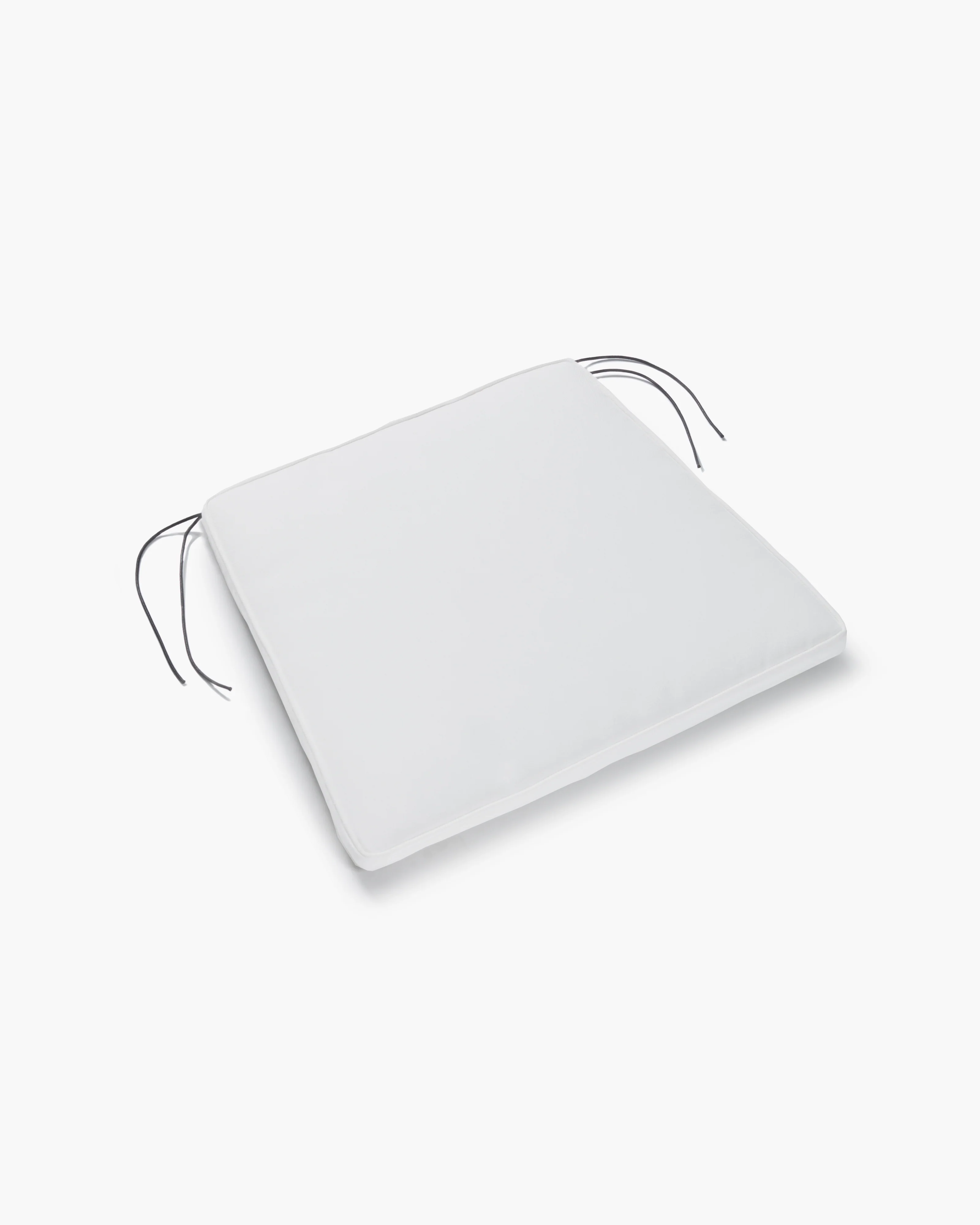 Cushion chair white August
