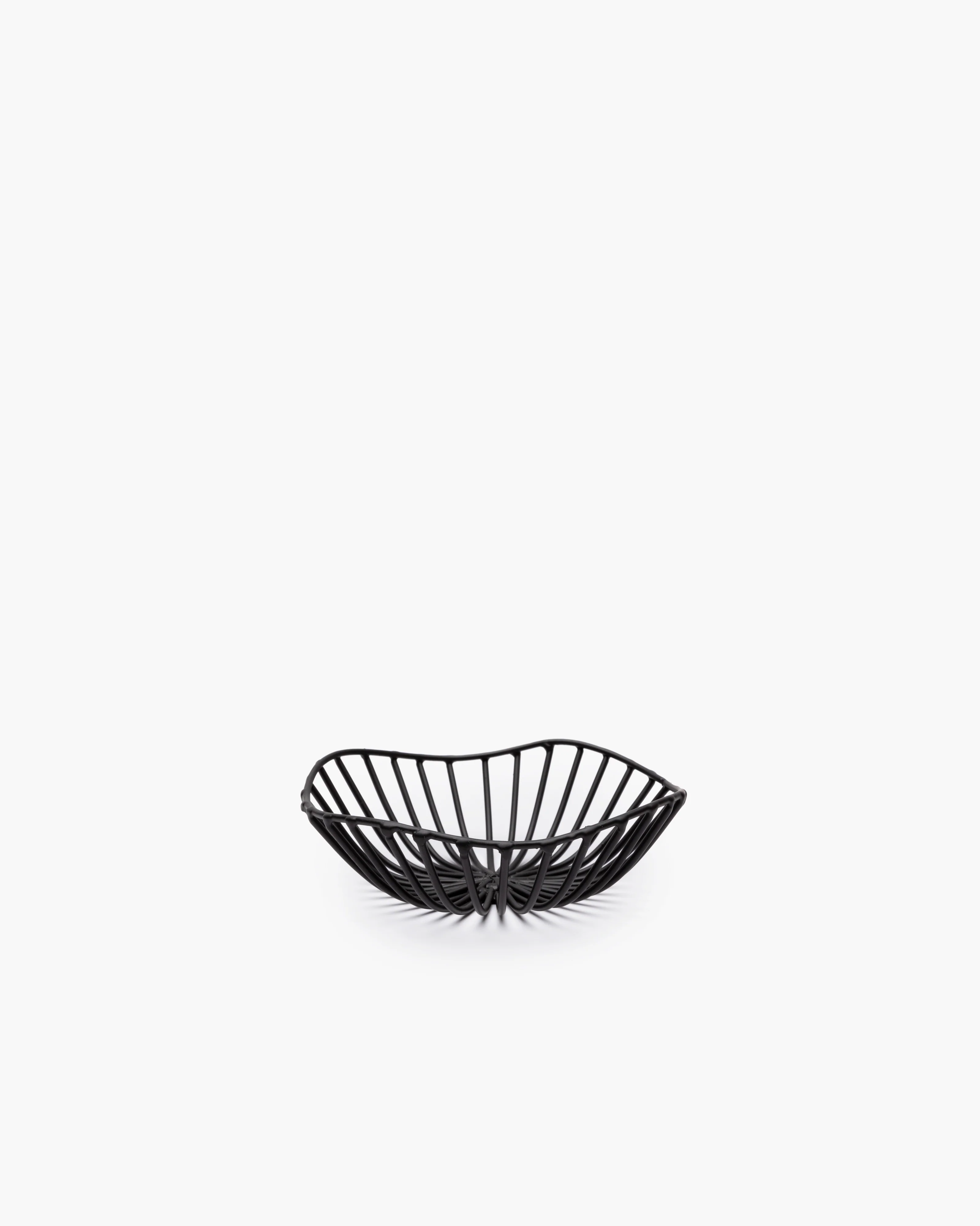 Iron bread basket S black Catu Metal Sculptures