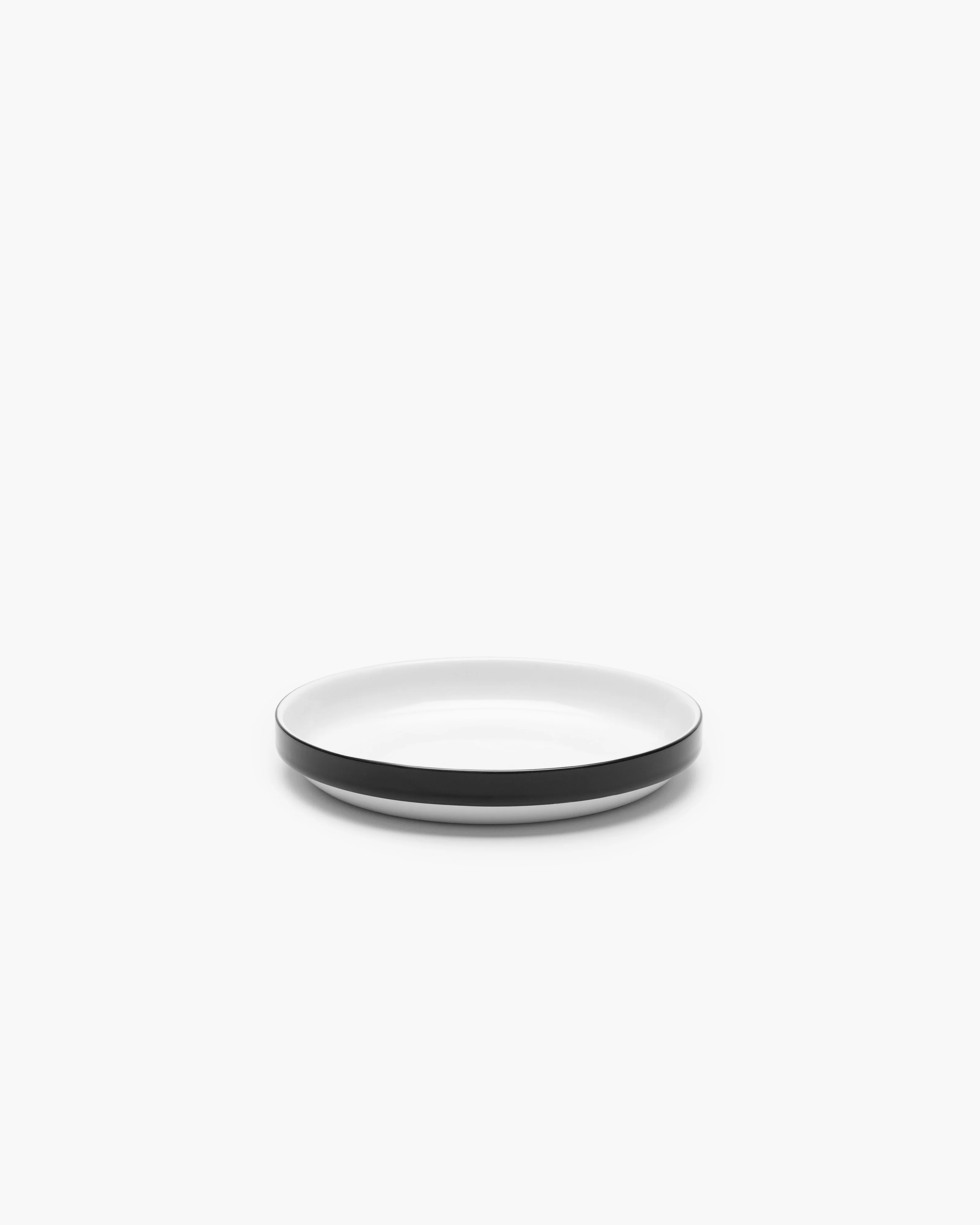 Low breakfast plate black glazed Passe-partout