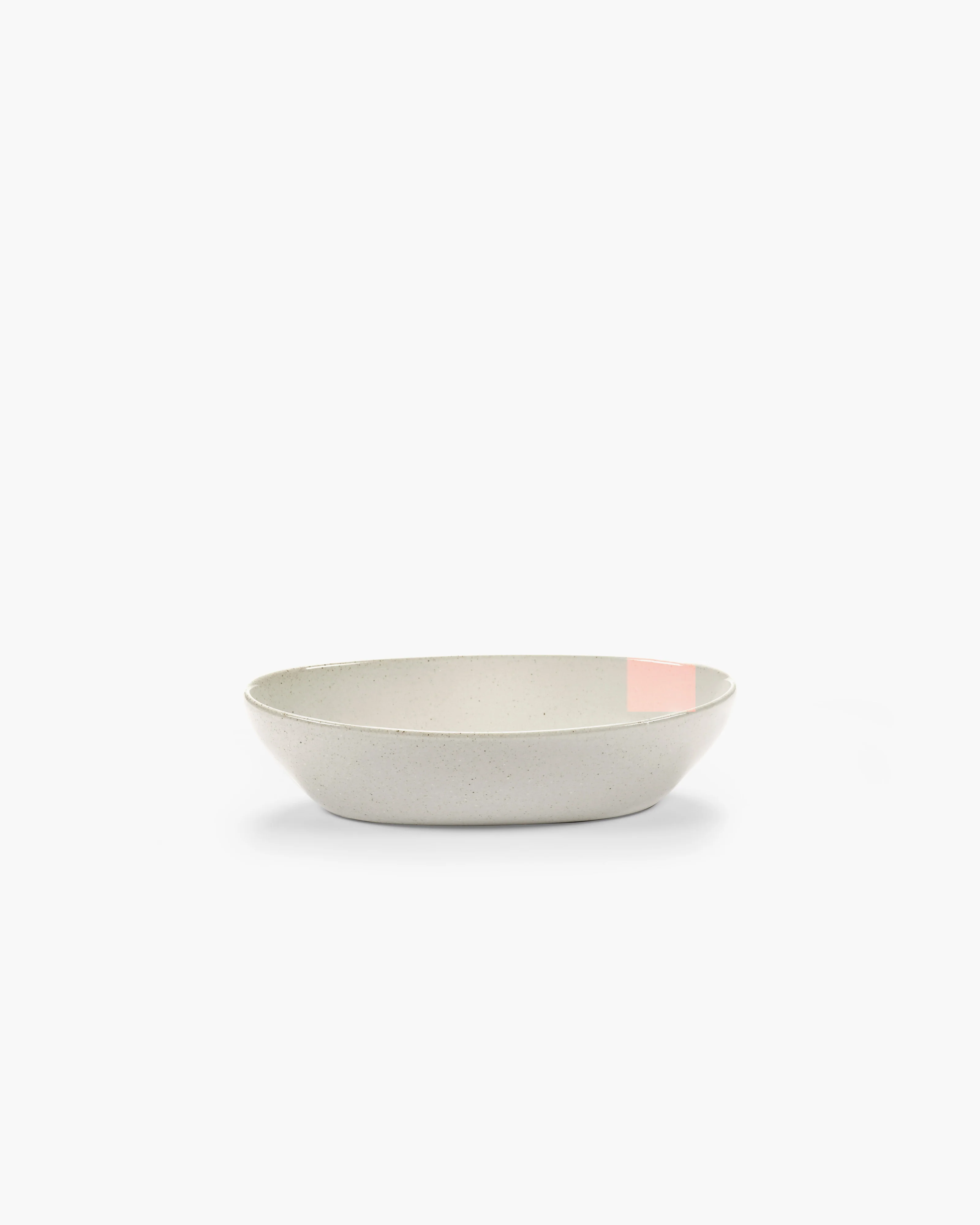 Oval bowl off-white Out of lines
