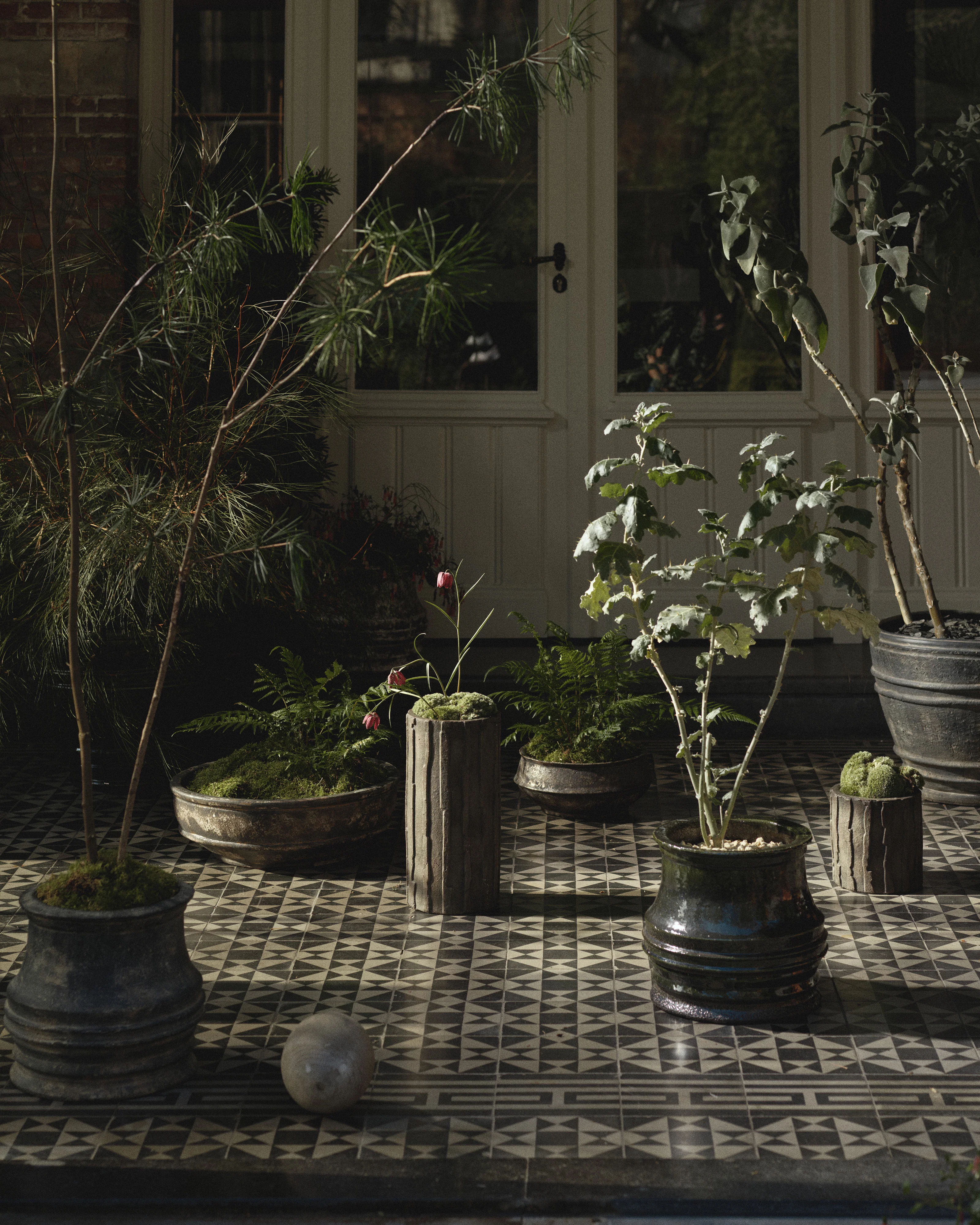 Planter 03 S dark green Rift - Image 3