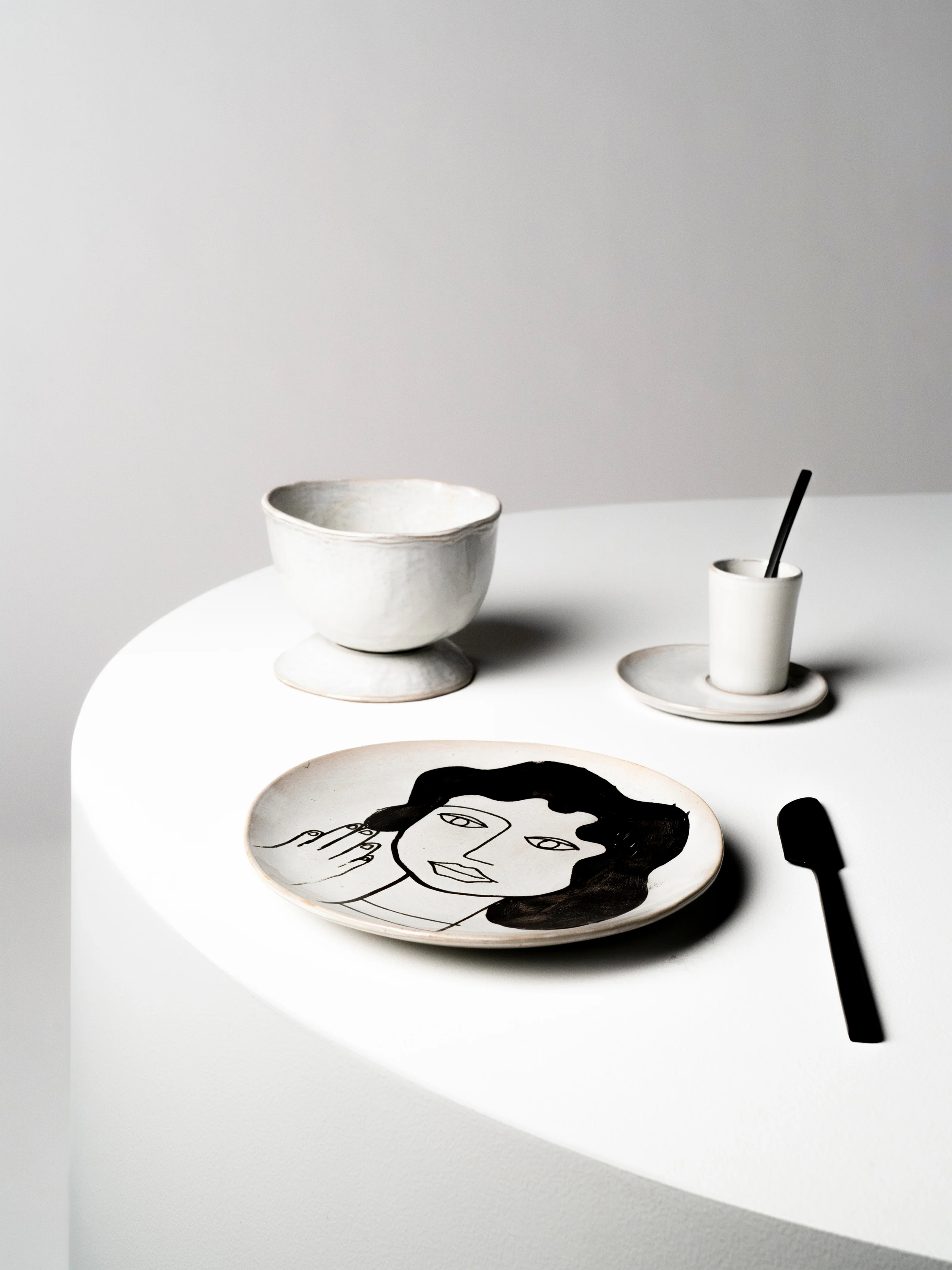 Starter plate off-white - black La Mère - Image 6