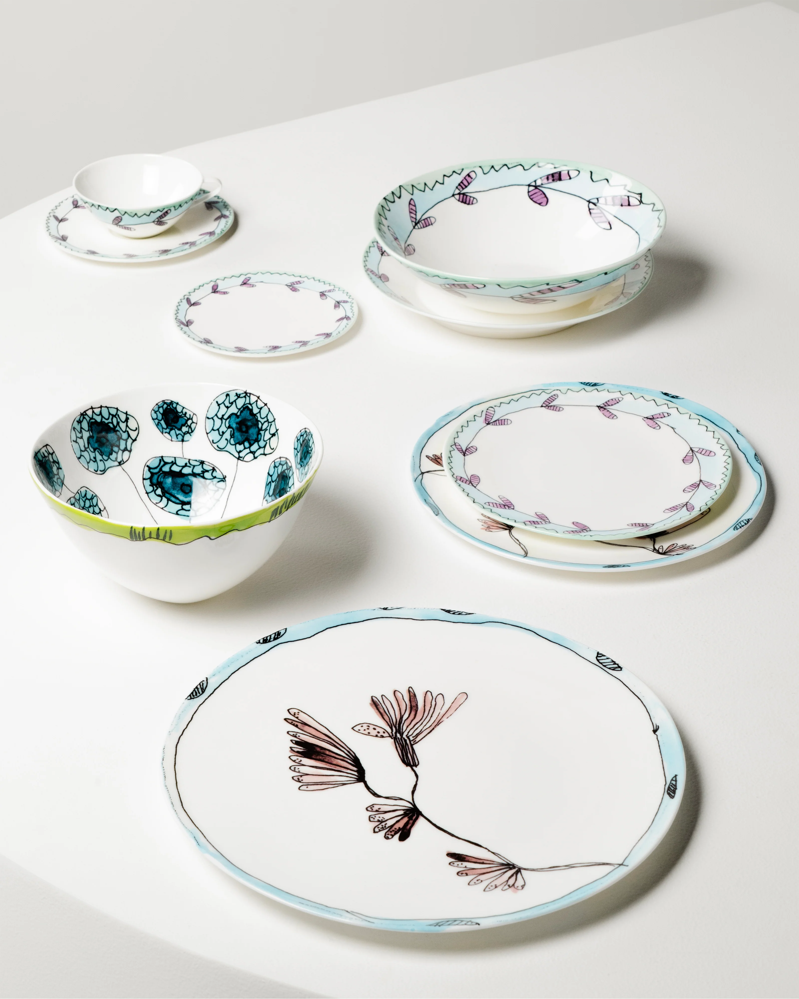 Starter plate Blossom milk Midnight Flowers - Image 2