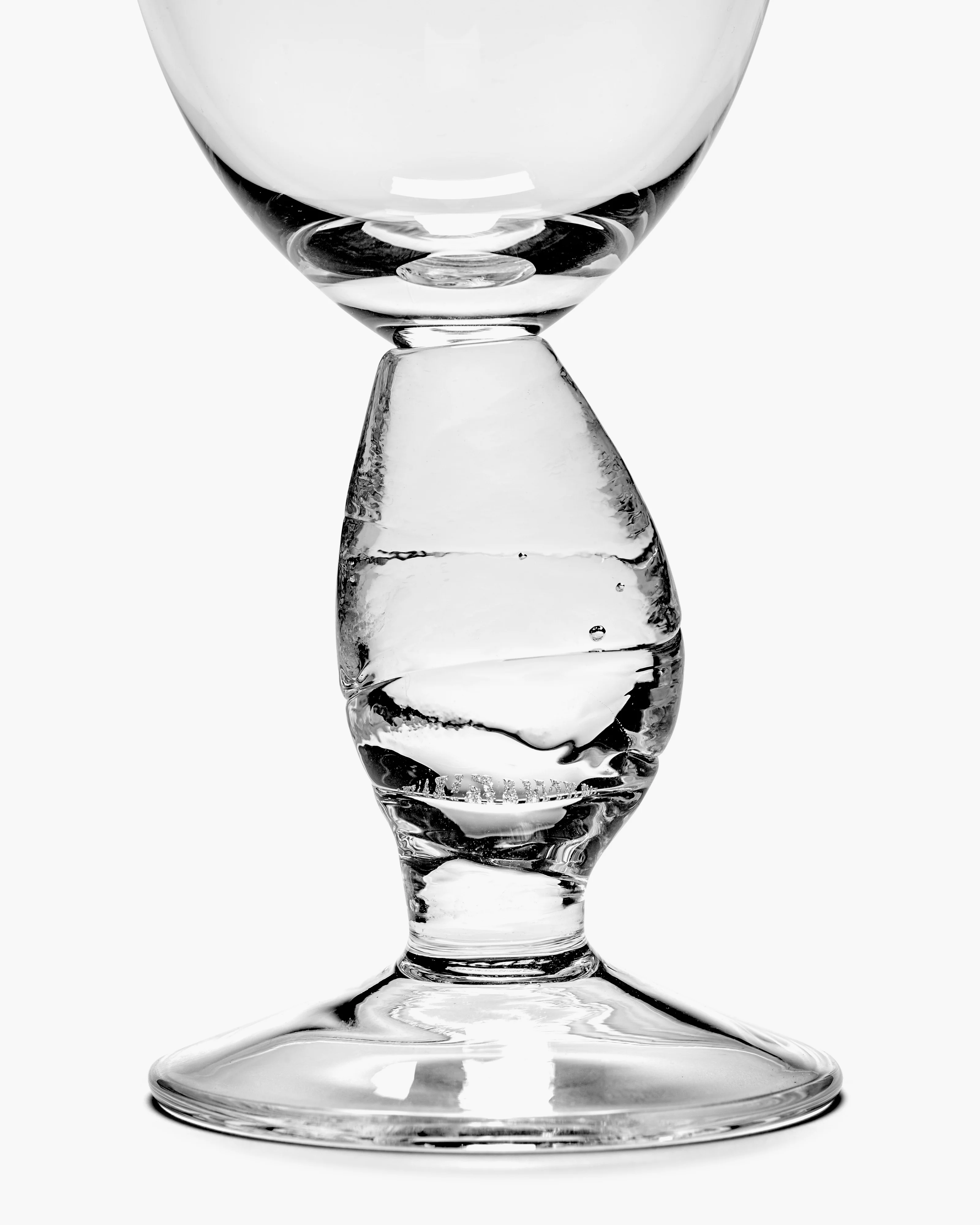 Red wine glass Out of lines - Image 6