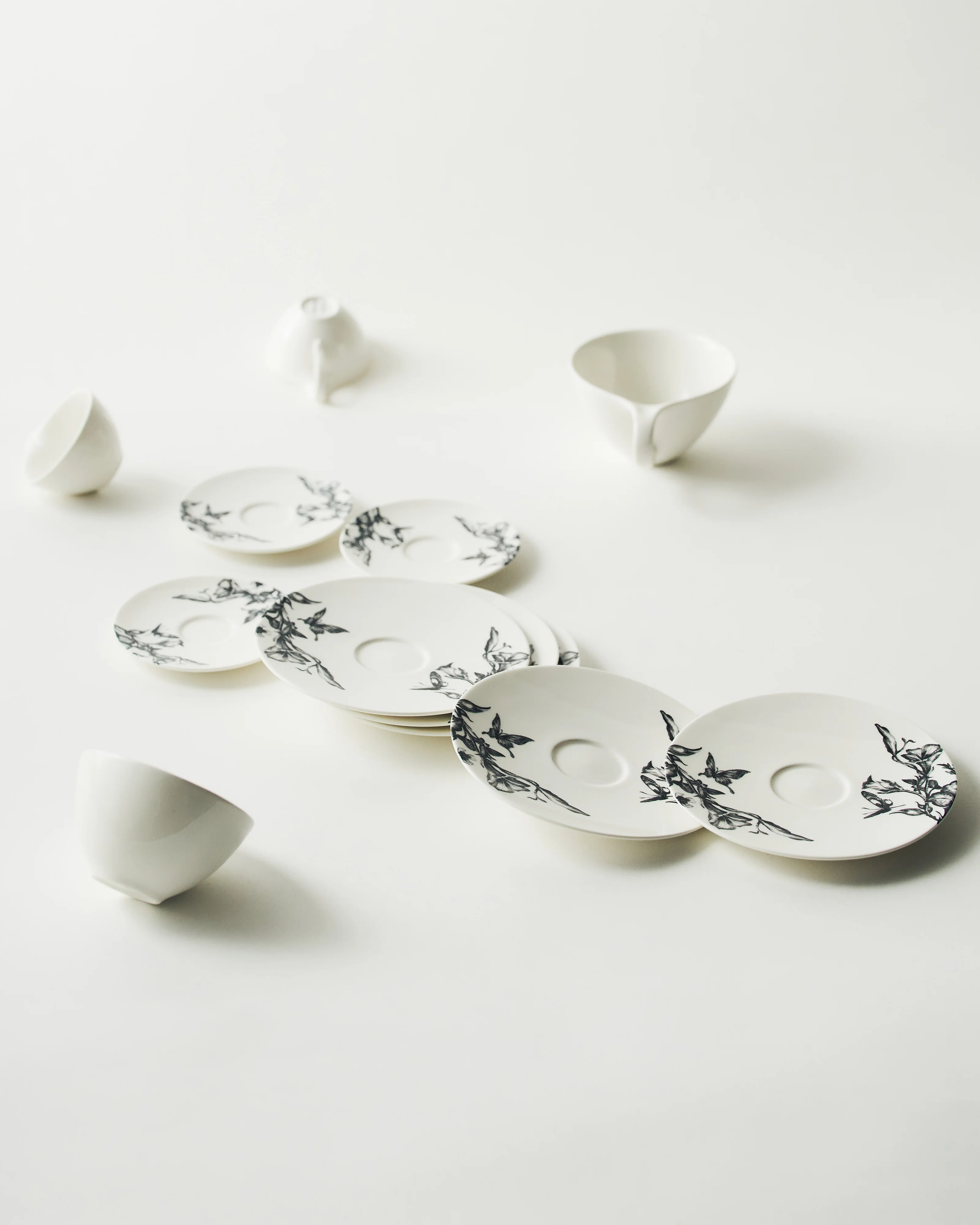 Saucer cappuccino cup butterfly white - black ballet Unity - Image 2
