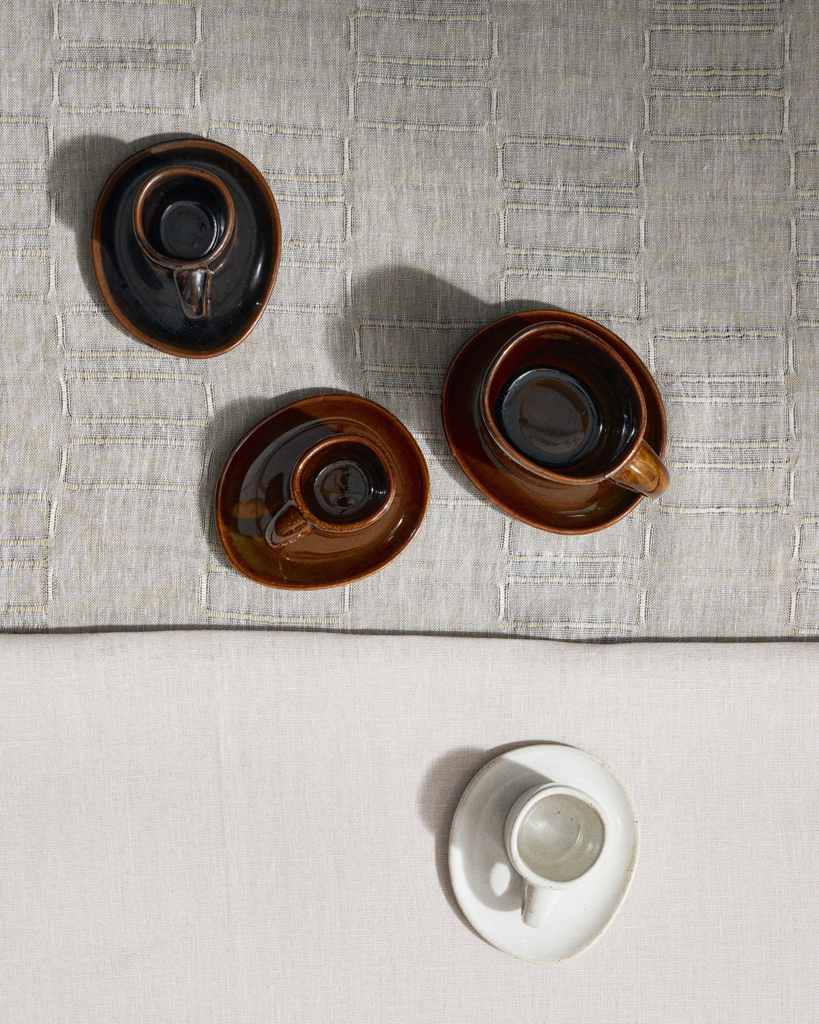 Saucer for espresso cup dark brown Out of lines - Image 2