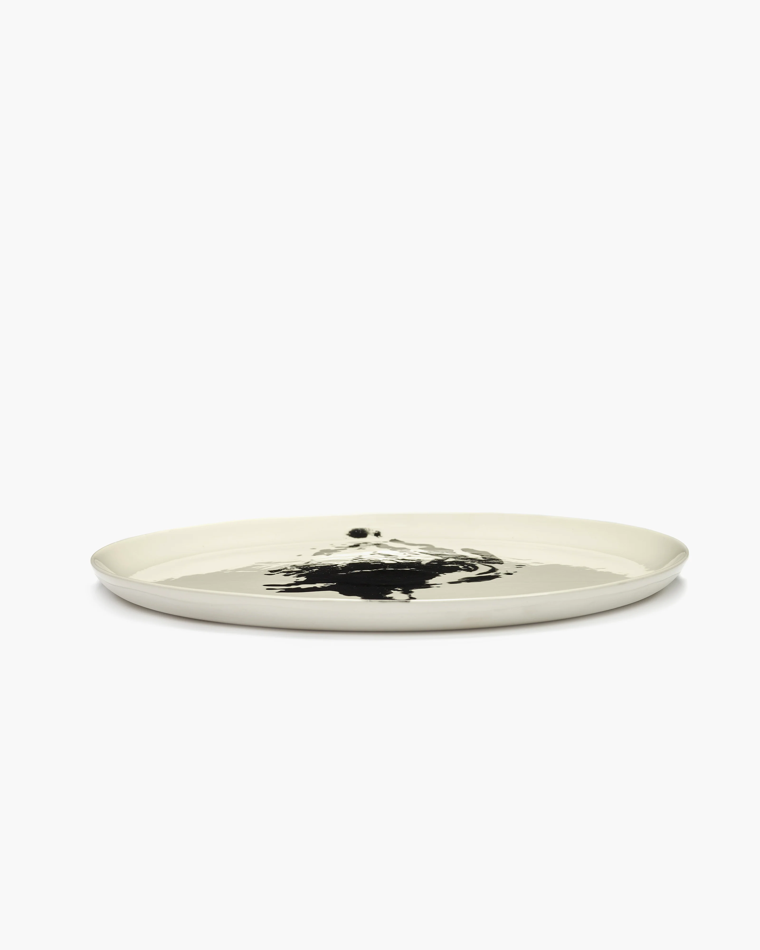 Serving plate off-white - black artichoke Feast - Image 2