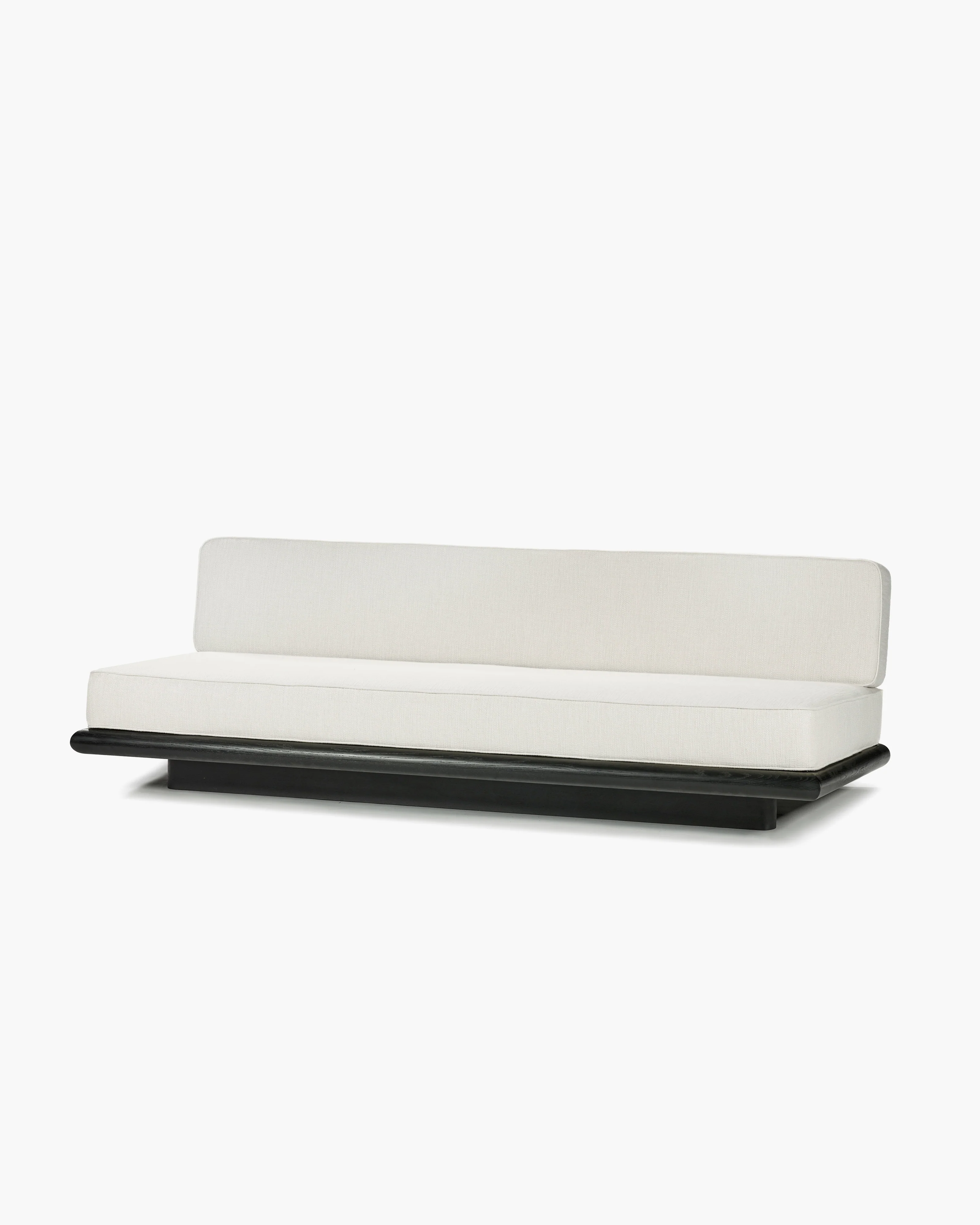 Sofa coco off white + frame tulipwood stained dark Ono 3