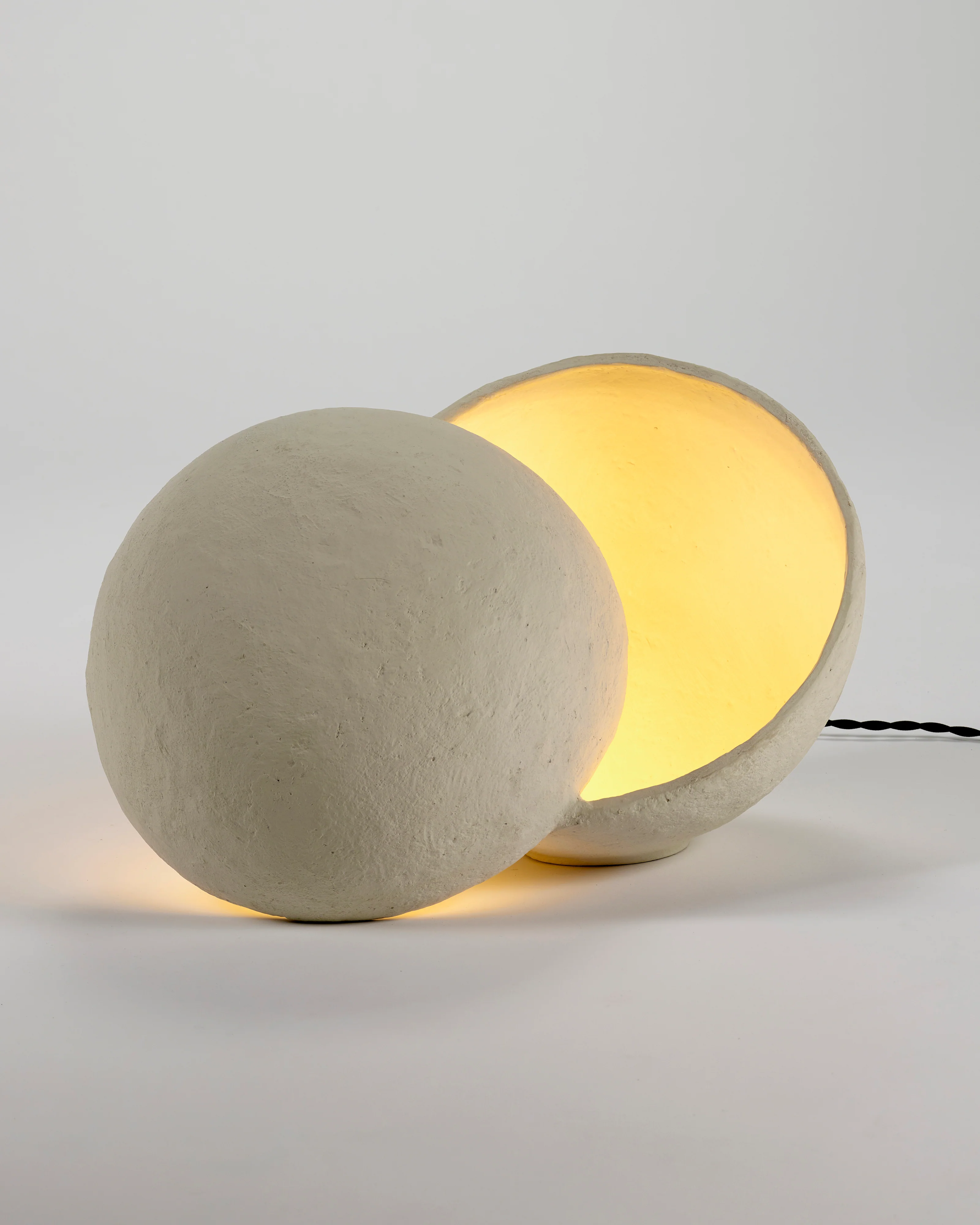 Table lamp L white paper mache Earth - Image 2