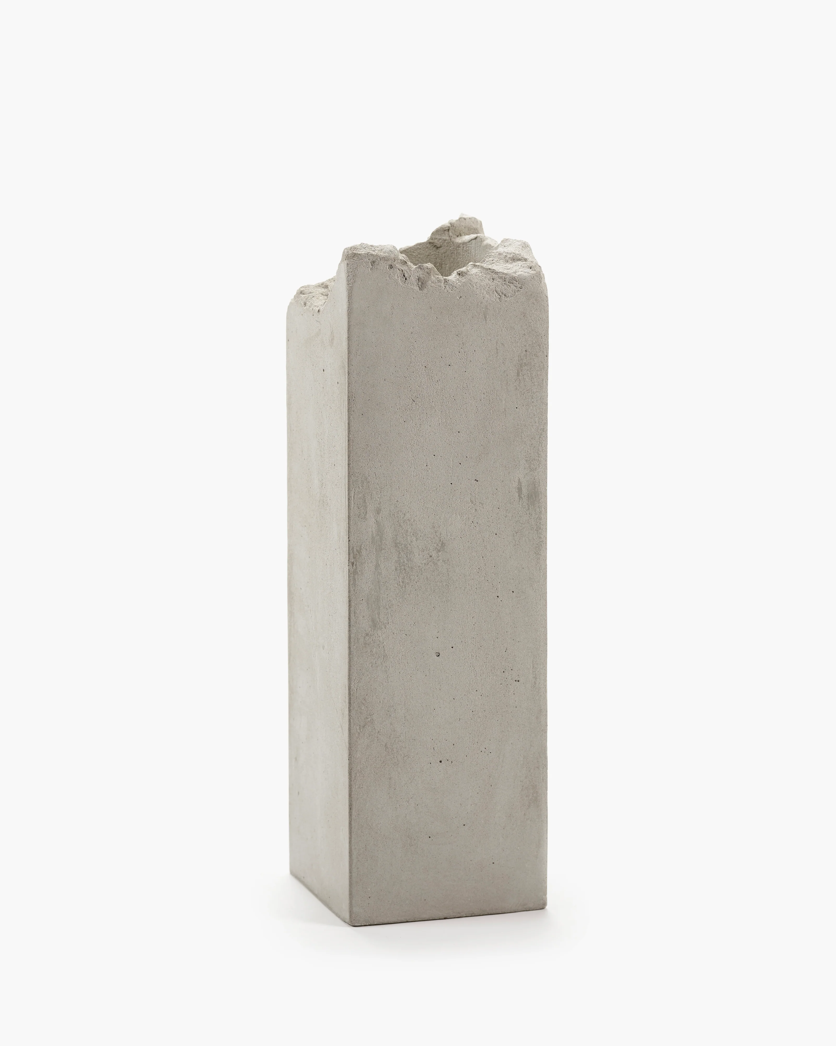 Vase L concrete Broquaine - Image 2